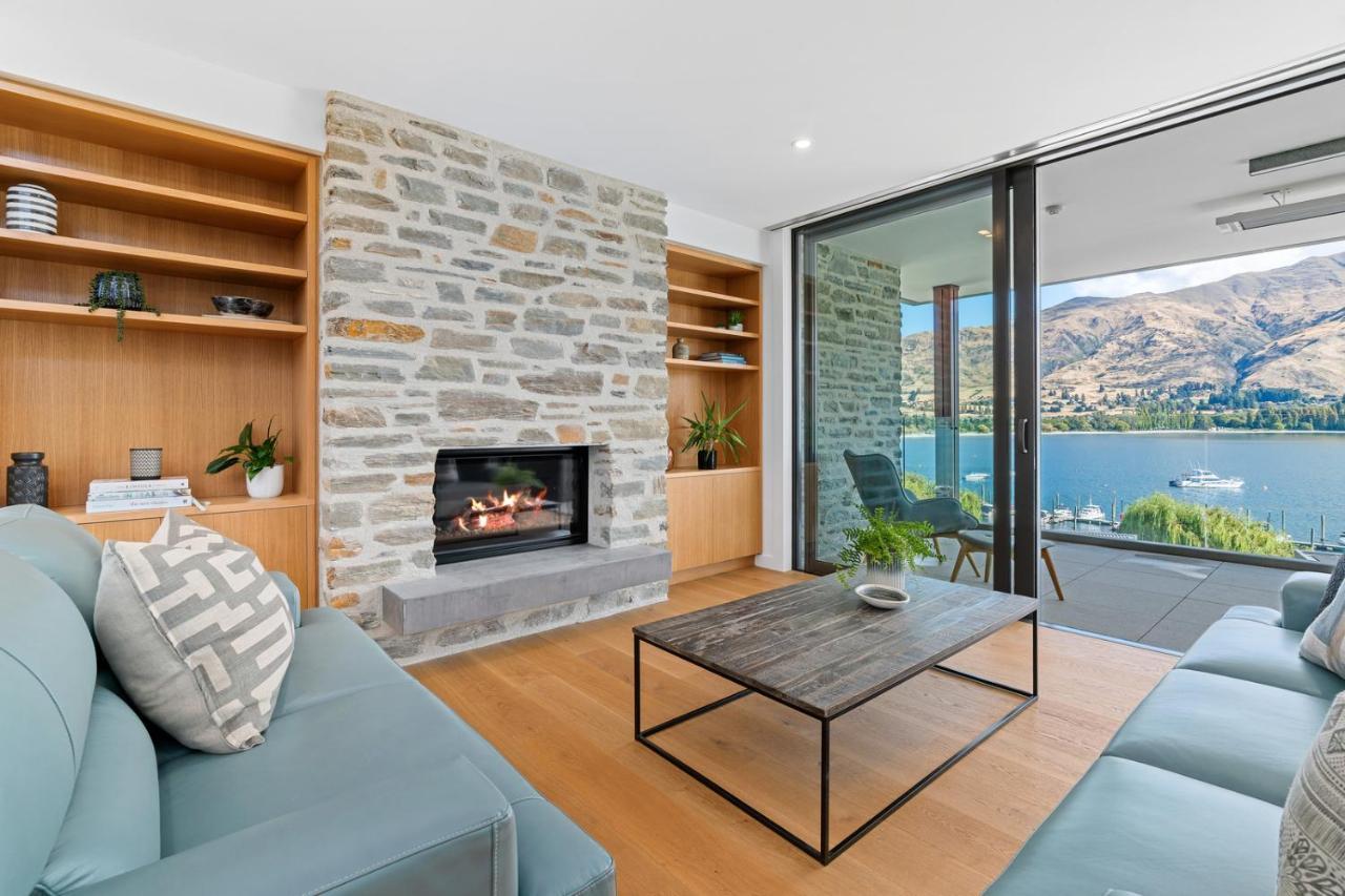 Luxurious Lakefront Penthouse Wanaka Luaran gambar