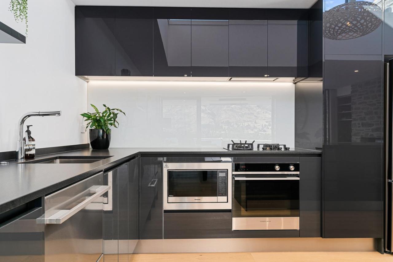 Luxurious Lakefront Penthouse Wanaka Luaran gambar